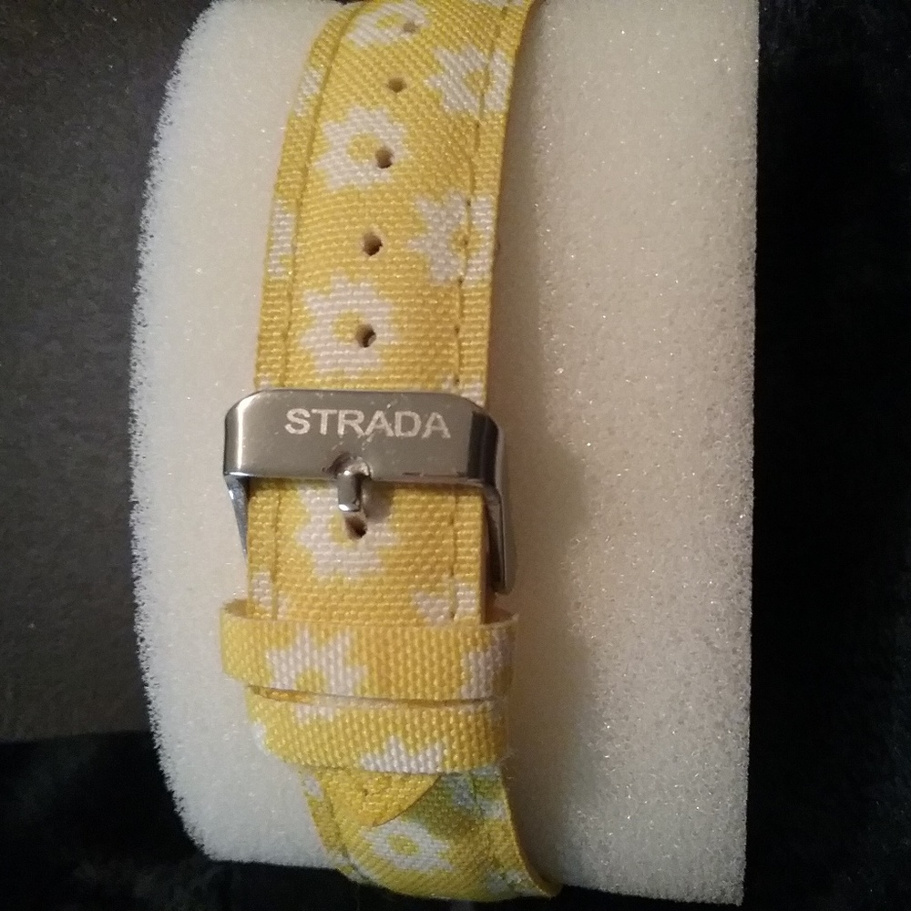 STRADA Watch - Picture 3 of 4